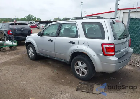 2012 Ford Escape Xls z USA, uszkodzony, nr VIN 1FMCU0C75CKA13759